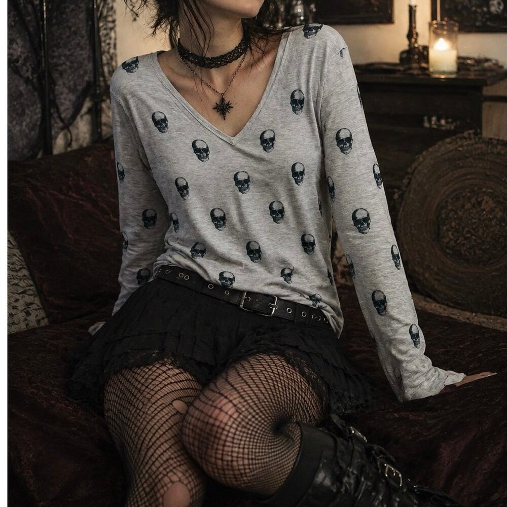 Skull Cashmere Gray Cotton V Neck Skull Print Long Sleeve Sweater Goth Size XS